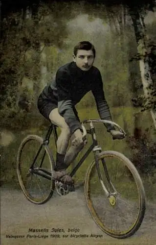 CPA Cycliste Masselis Jules, belge Vainqueur Paris-Liége 1909, sur bicyclette Alcyon