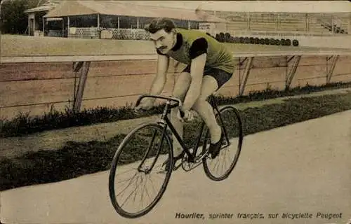 CPA Cycliste Hourlier, sprinter français, sur bicyclette Peugeot