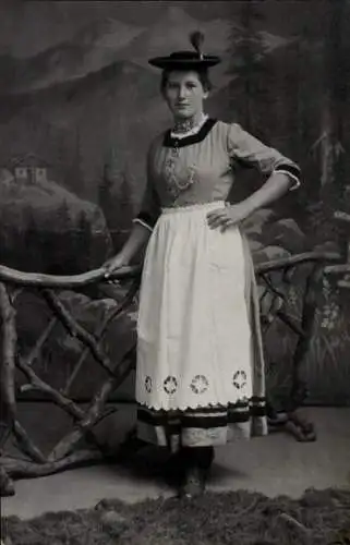 Ak Frau in bayerischer Tracht, Portrait