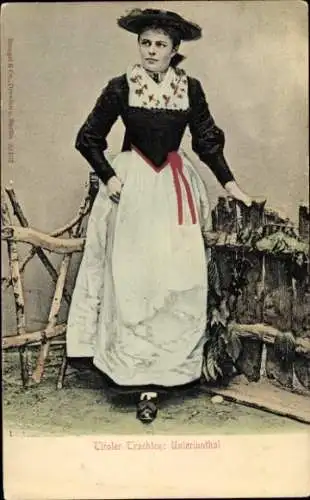 Ak Tiroler Trachten, Unterinntal, Frau in Volkstracht