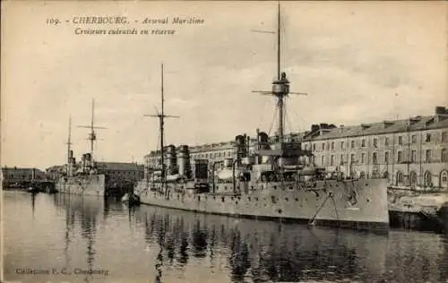 Ak Cherbourg Manche, Arsenal Maritime, Croiseurs cuirassés en réserve