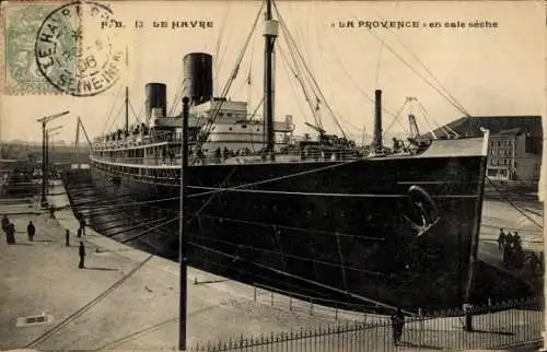 Ak Le Havre Seine Maritime, Hafenansicht mit Schiff, Personen auf der Pier, Zaun im Vordergrund