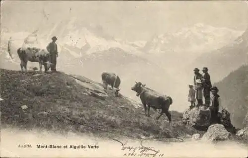 Ak Chamonix Mont Blanc Haute Savoie, Bauern, Kühe, Bergspitzen