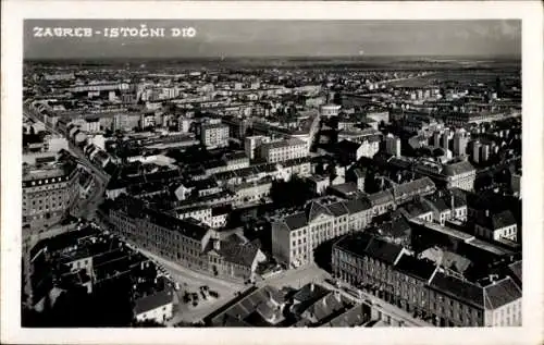Ak Zagreb Kroatien, Luftaufnahme von  östlicher Teil der Stadt, historische Architektur