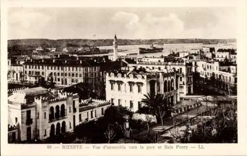 Ak Bizerte Tunesien, Blick auf die Stadt  Hafen, Gebäude, Bahnhof