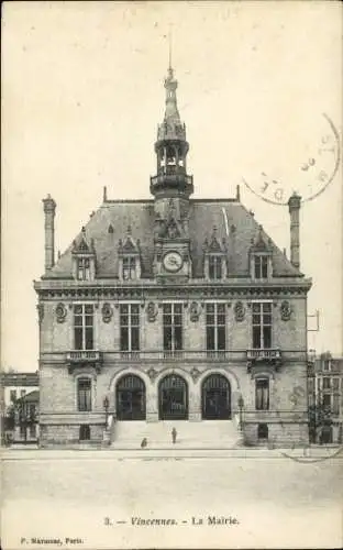 Ak Vincennes Val de Marne, Rathaus, Uhrturm, Straßensicht