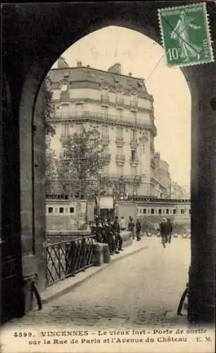 Ak Vincennes Val de Marne, Vieux Fort, Porte de sortie, Rue de Paris, Avenue du Château, E. M.