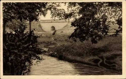 Ak Brazzaville Französisch Kongo, Brücke, Fluss, grüne Umgebung, vintage Stil