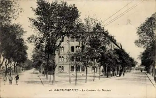 CPA Saint-Nazaire Loire Atlantique, La Caserne des Douanes