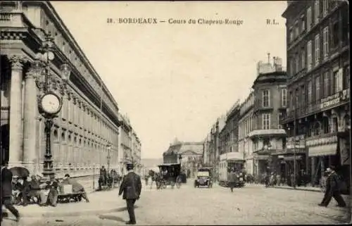 Ak Bordeaux Gironde, Stadtansicht, Cours du Chapeau-Rouge,  Gebäude, Verkehr