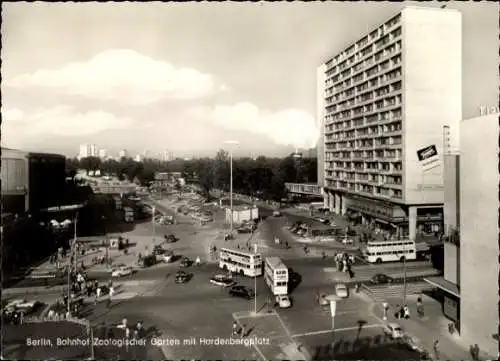 Ak Berlin Charlottenburg, Bahnhof Zoo mit Hardenbergplatz
