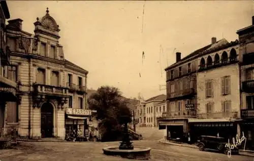 Ak Fumel Lot et Garonne, Place du Postel