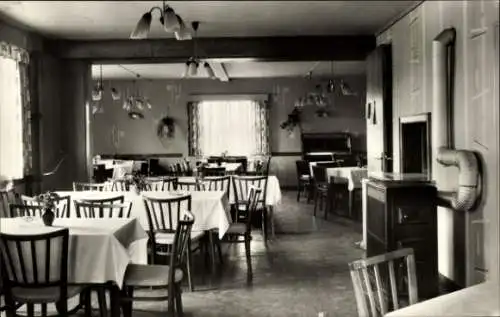 Ak Dröbischau, LPG Gaststätte Zur Burg, Speisesaal