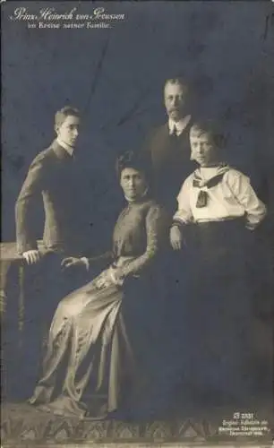 Ak Prinz Heinrich von Preußen im Kreise seiner Familie, Irene von Hessen