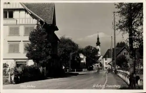 Foto Ak Höchst in Vorarlberg, Straßenpartie