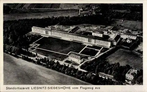 Ak Legnica Liegnitz Schlesien, Fliegeraufnahme, Standortlazarett, Siegeshöhe