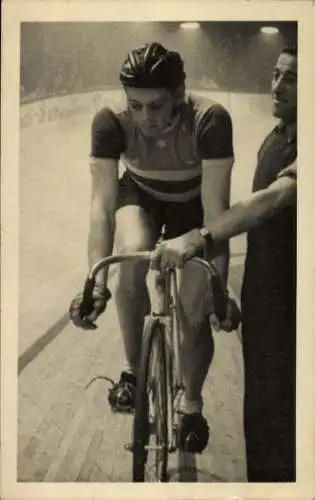 Foto australischer Radrennfahrer Arnold, Portrait
