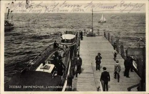 Ak Świnoujście Swinemünde Pommern, Seebad  Landungssteg, Schiff, Bootsrampe, Menschen