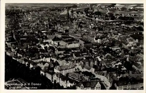Ak Regensburg an der Donau Oberpfalz, Fliegeraufnahme