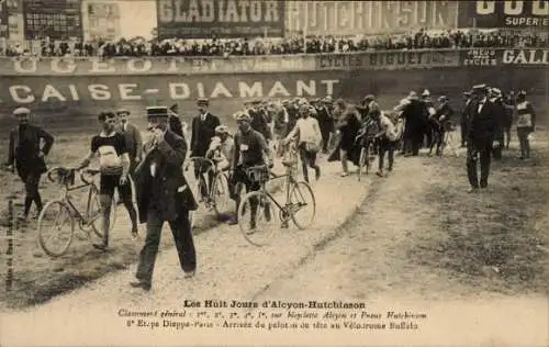 CPA Les Huit Jours d'Alcyon-Hutchinson, Etappe Dieppe-Paris