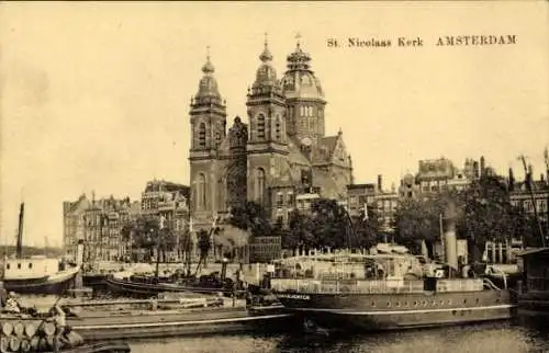 Ak Amsterdam Nordholland Niederlande, St. Nicolaas Kirche, Boote am Kanal, Stadtansicht