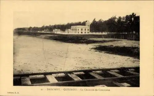 Ak Cotonou Dahomey Benin, La Chambre de Commerce, Strand, Schienen