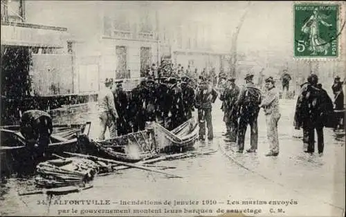 Ak Alfortville Val de Marne, Inundationen Januar 1910, Regierung schickt Seeleute, Rettungsboote