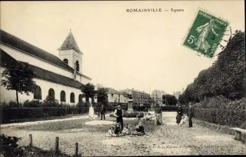 Ak Romainville Seine Saint Denis, Romainville Square, Kirche, Menschen, Spielplatz,  