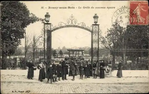 Ak Rosny sous Bois Seine Saint Denis, Grille du nouveau square
