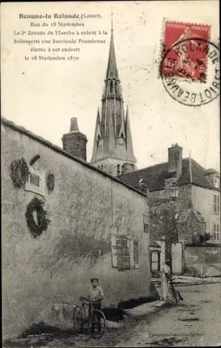 CPA Beaune la Rolande Loiret, vue du rue, église