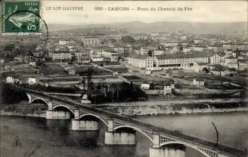 Ak Cahors Lot, Luftaufnahme von  Pont du Chemin de Fer, Brücke, Landschaft