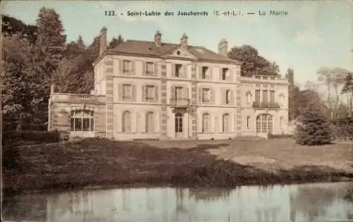 Ak Saint Lubin des Joncherets Eure, Das Rathaus, Wasseransicht, klassischer Baustil, pflanzliche 