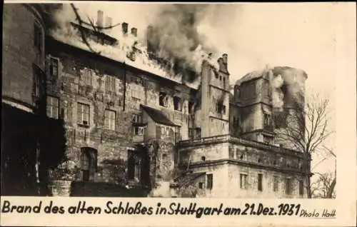 Foto Ak Stuttgart in Württemberg, Brand des alten Schlosses 1931