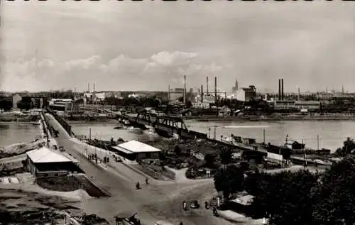 Ak Kehl am Rhein, Rheinbrücke, Hafenansicht, Industriegebäude, Schwarz-Weiß-Foto