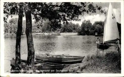 Ak Berlin Köpenick Schmöckwitz, Zeuthener See, Badestrand, Segelboot