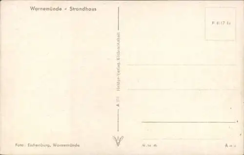 Ak Rostock Warnemünde, Partie am Strandhaus, Passanten