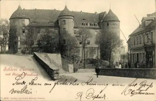 Ak Nossen in Sachsen, Schloss  mit Krieg Denkmal, Verlag Emil Hensel, Ansichten