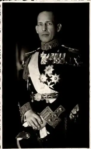 Foto Ak Georg II. König von Griechenland, Portrait