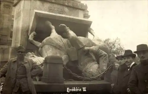 Foto CPA Metz Moselle, Monument Frédéric III