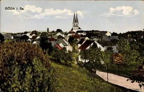 Ak Göda in der Oberlausitz, Landschaft mit Kirche, Häusern, Bäumen, malerische Szenerie