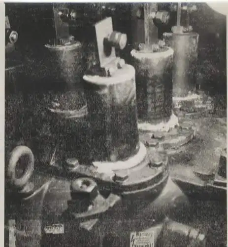 Original Foto Berlin Kreuzberg Umformerwerk U-Bahnhof Hallesches Tor, um 1945, ca. 12x12 cm