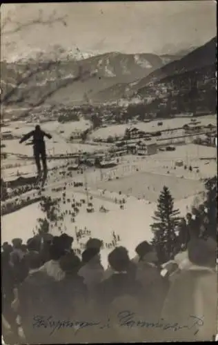 Foto Ak Garmisch Partenkirchen in Oberbayern, Skispringer