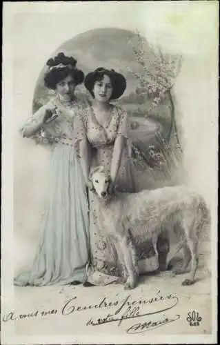 Ak Zwei Frauen, Windhund, Porträt