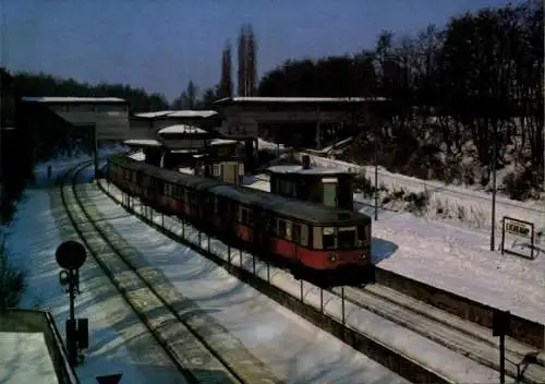 Ak Berlin Charlottenburg Westend Eichkamp, S-Bahnhof, S-Bahn, Winter