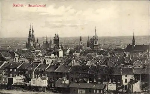 Ak Aachen, Gesamtansicht der Stadt  historische Bauwerke, Wolken am Himmel
