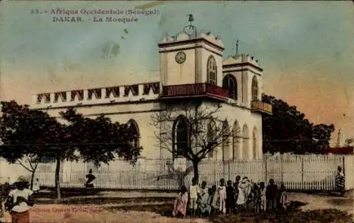 Ak Dakar Senegal, Moschee, historische Architektur, Menschen, Palmensegmente