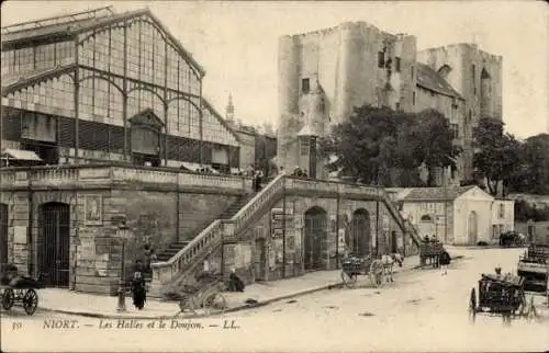 Ak Niort Deux Sèvres, Les Halles, der Donjon, historische Gebäude, Markt, Straßenansicht