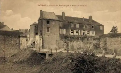 Ak Rocroi Ardennes, Port de Bourgogne, Ansicht von außen
