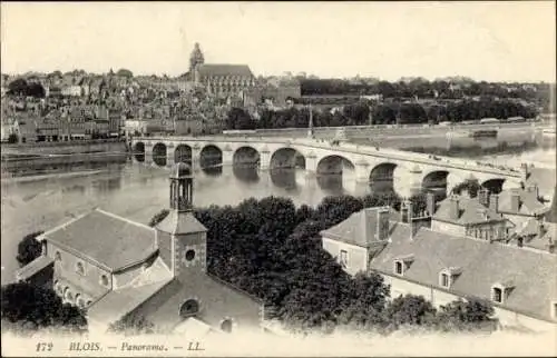 Ak Blois Loir et Cher, Panorama von  Brücke über den Fluss, historische Gebäude
