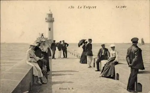 Ak Le Tréport Seine Maritime, Leuchtturm, Promenade, 6 Personen, Frauen mit Hüten, Felder von Seg